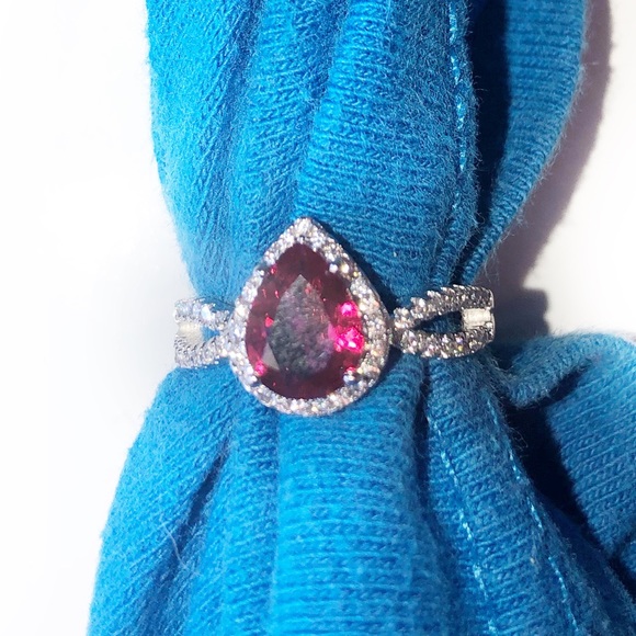 NEW CZ 925 STERLING SILVER TEAR DROP RUBY RING 7 - Picture 2 of 4